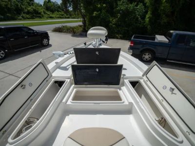 2017 Nauticstar 227 XTS — photo 13 view