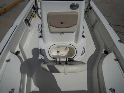 2017 Nauticstar 227 XTS — photo 22 view