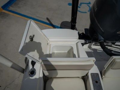 2017 Nauticstar 227 XTS — photo 18 view