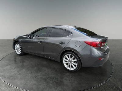 2017 Mazda Mazda3 — detail view