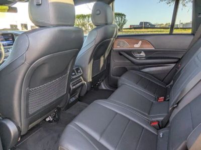 2025 Mercedes-Benz GLS — photo 12 view