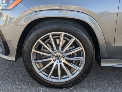 2025 Mercedes-Benz GLS — photo 10 view