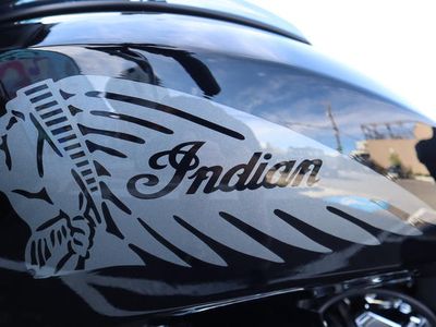 2024 Indian Motorcycle Challenger Black Metallic - Photo 7