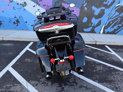 2024 Indian Motorcycle Challenger Black Metallic - Photo 6
