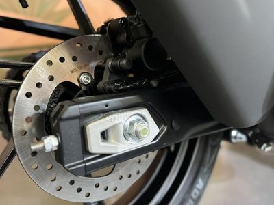 2026 CFMOTO 450NK - Photo 18