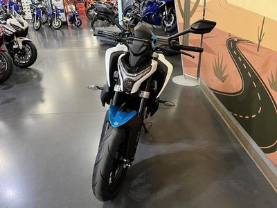 2026 CFMOTO 450NK - Photo 3