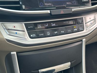 2014 Honda Accord - Photo 13