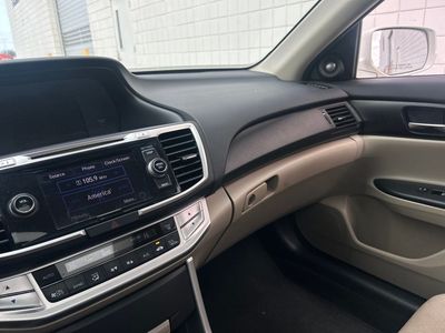2014 Honda Accord - Photo 16