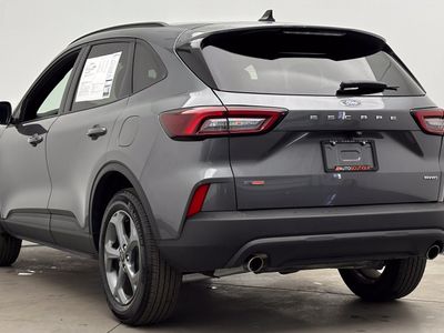 2025 Ford Escape - Photo 4