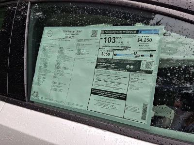 2026 Nissan LEAF — detail view