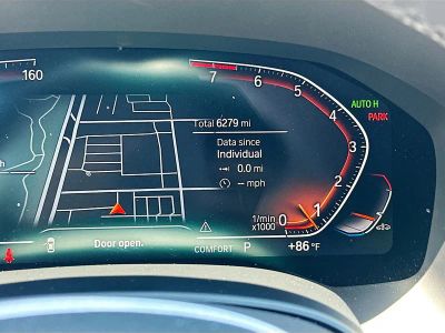 2026 BMW 8 Series — photo 12 view