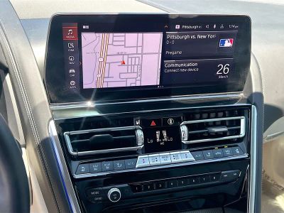 2026 BMW 8 Series — photo 13 view