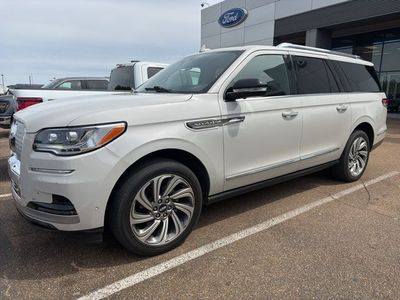 2023 Lincoln Navigator L - Photo 2