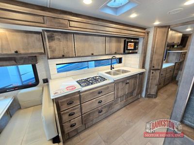 2026 Allegro Breeze 33 BR — photo 13 view