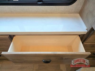 2026 Allegro Breeze 33 BR — photo 29 view