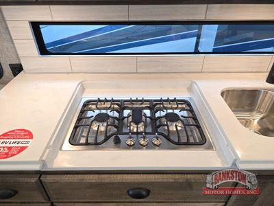2026 Allegro Breeze 33 BR — photo 15 view