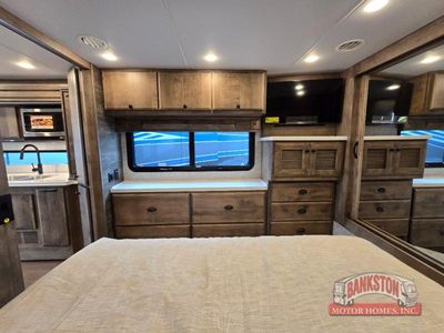 2026 Allegro Breeze 33 BR — photo 28 view