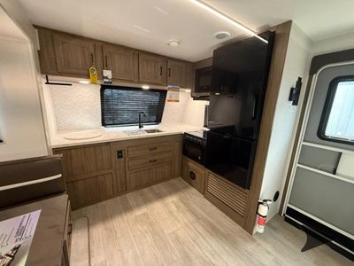 2026 Coachmen RV Freedom Express Ultra Lite - Photo 25