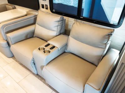 2026 Tiffin ALLEGRO BAY — photo 8 view