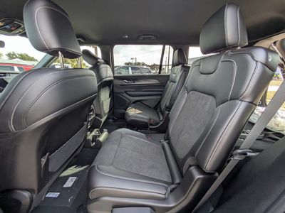 2025 Jeep Grand Cherokee L - Photo 12