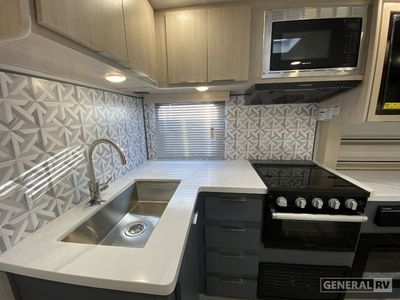 2025 Prime Time RV Tracer - Photo 8