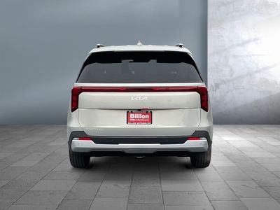 2026 Kia Carnival — detail view