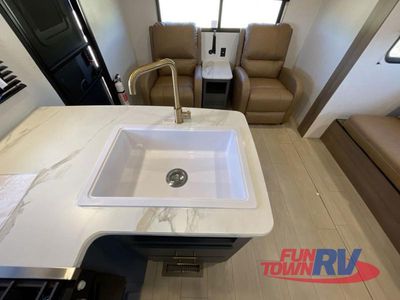 2026 CrossRoads RV Fun Time — photo 17 view