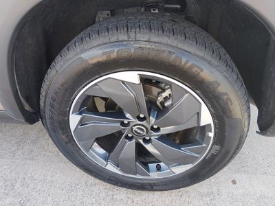 2025 Nissan Rogue — photo 10 view