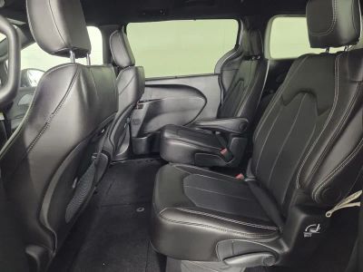 2026 Chrysler Pacifica — photo 18 view