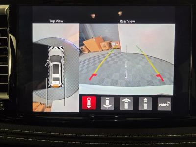 2026 Chrysler Pacifica — photo 11 view
