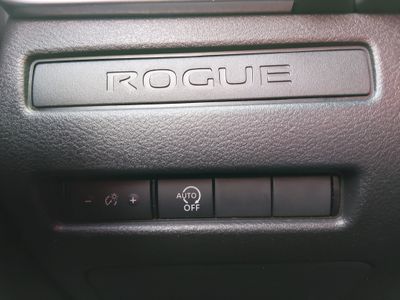 2023 Nissan Rogue — photo 13 view