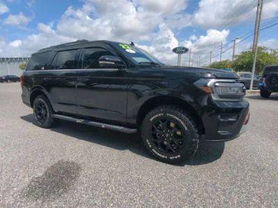 2022 Ford Expedition — side profile view