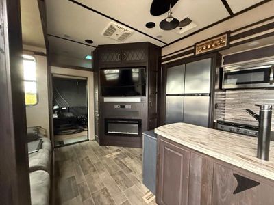 2018 Keystone RV Fuzion - Photo 12