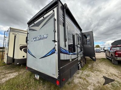 2018 Keystone RV Fuzion - Photo 6