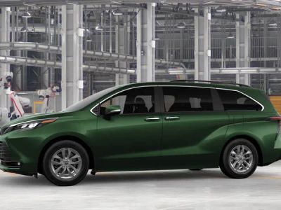 2026 Toyota Sienna — detail view