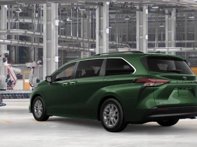 2026 Toyota Sienna — photo 8 view
