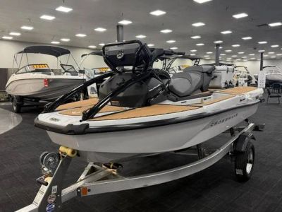 2026 Yamaha WaveRunners CROSSWAVE — front three-quarter view
