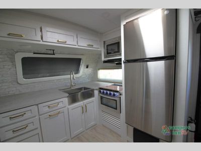 2022 Dutchmen RV Astoria - Photo 42