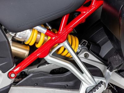2022 Ducati Multistrada V4 Ducati Red - Photo 4