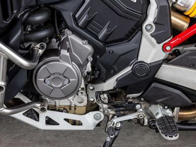 2022 Ducati Multistrada V4 Ducati Red - Photo 3