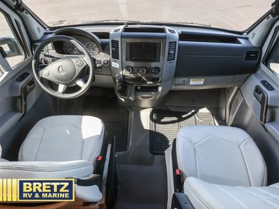 2019 Tiffin Motorhomes Wayfarer - Photo 8