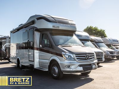 2019 Tiffin Motorhomes Wayfarer - Photo 1