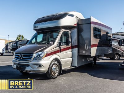 2019 Tiffin Motorhomes Wayfarer - Photo 2
