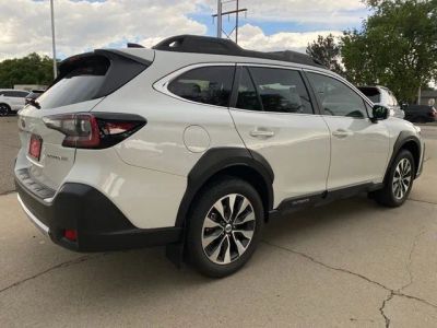 2025 Subaru Outback — detail view