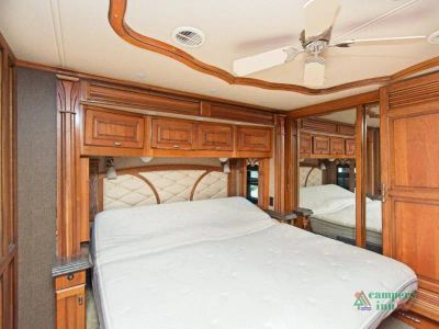 2017 Tiffin Motorhomes Allegro Bus — photo 8 view
