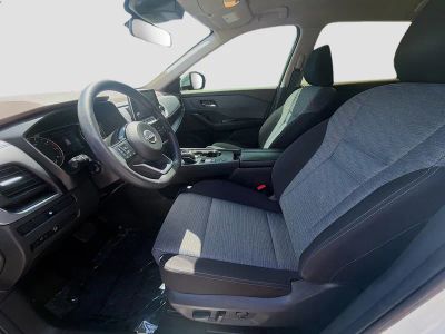 2023 Nissan Rogue — photo 18 view