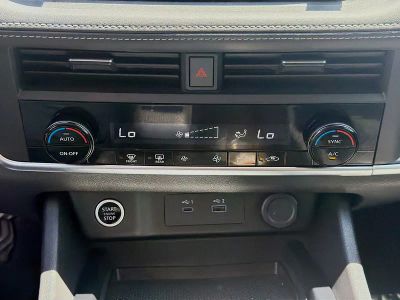 2023 Nissan Rogue — photo 14 view