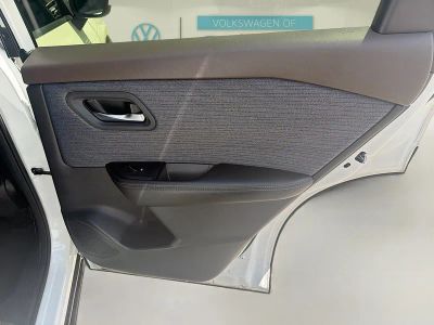 2023 Nissan Rogue — photo 30 view