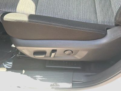 2023 Nissan Rogue — photo 17 view