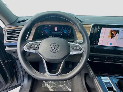 2026 Volkswagen Atlas — photo 10 view
